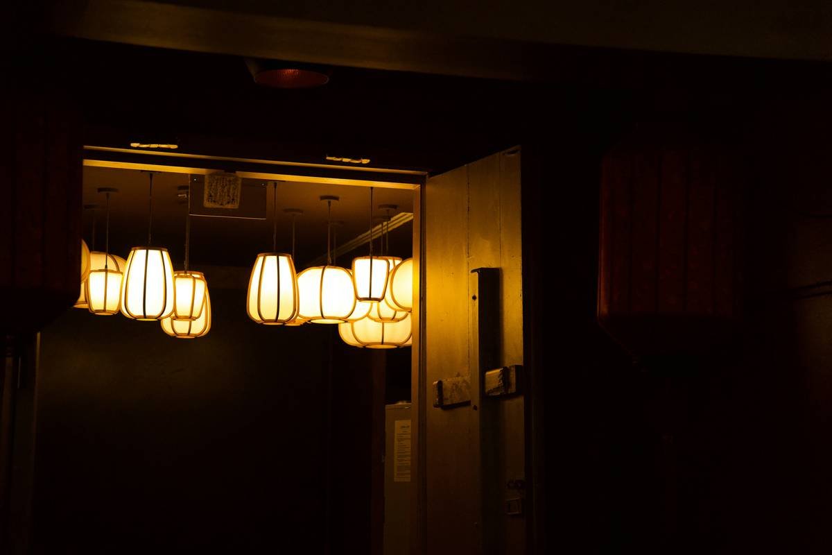 Seasonal Lighting for Home Decor: Expert Tips to Brighten Every Room Year-Round